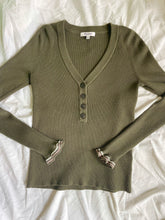 Load image into Gallery viewer, Madewell matcha long sleeve
