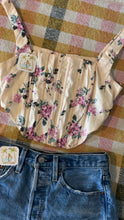 Load image into Gallery viewer, Floral Corset Zip-Up Top
