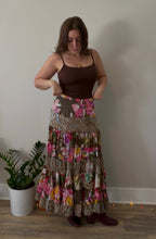Load image into Gallery viewer, Vintage Floral Print Skirt
